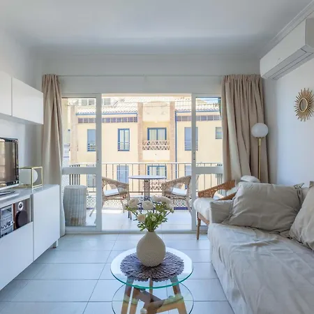 First Line Perla Seaviews Ref 60 Apartment